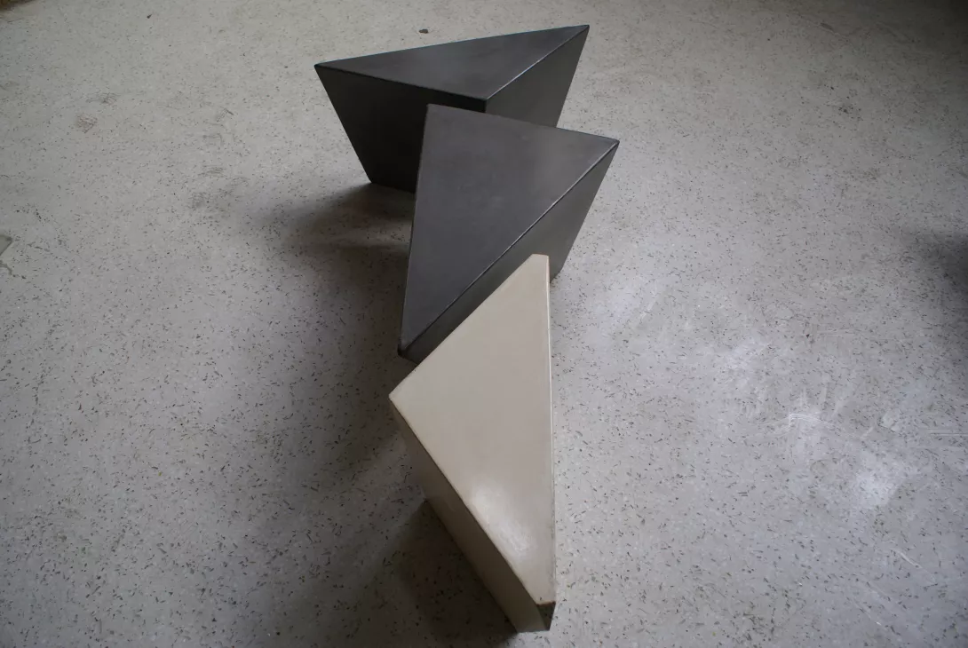 beton-prefabrique-mobilier-vitruves.jpg