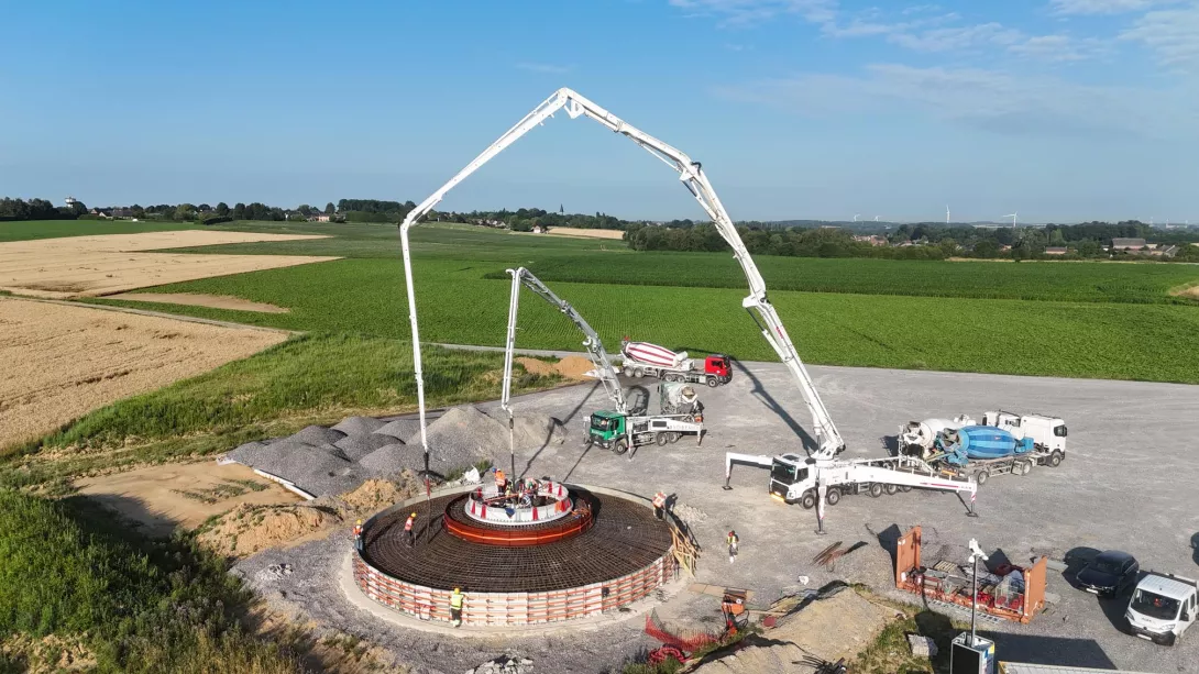 beton_pret_a_lemploi_socle_eolienne_temploux_5.jpg